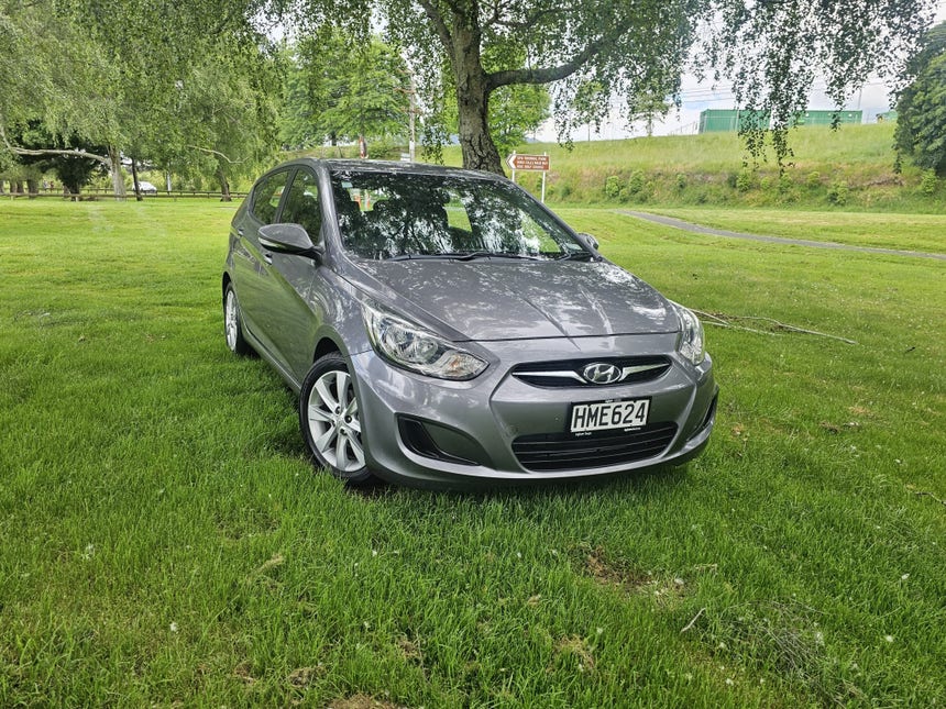 2014 Hyundai Accent | 1.6 5D A4 | 29325 | 1