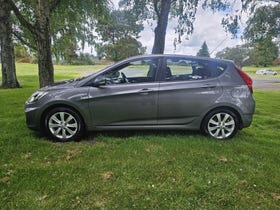 2014 Hyundai Accent | 1.6 5D A4 | 29325 | 7
