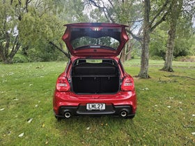 2018 Suzuki Swift | SPORT 1.4PT/6MT | 29700 | 5