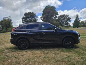 2022 Mitsubishi Eclipse Cross | VRX PHEV/4WD/AT | 29919 | 2