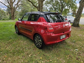 2022 Suzuki Swift | RS 1.0PT/6AT | 30304 | 6