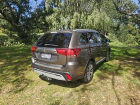 2021 Mitsubishi Outlander | LS 2.4P/CVT | 30445 | 3