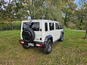 2025 Suzuki Jimny | 5-DOOR 1.5P/4WD/5MT | 31783 | 3