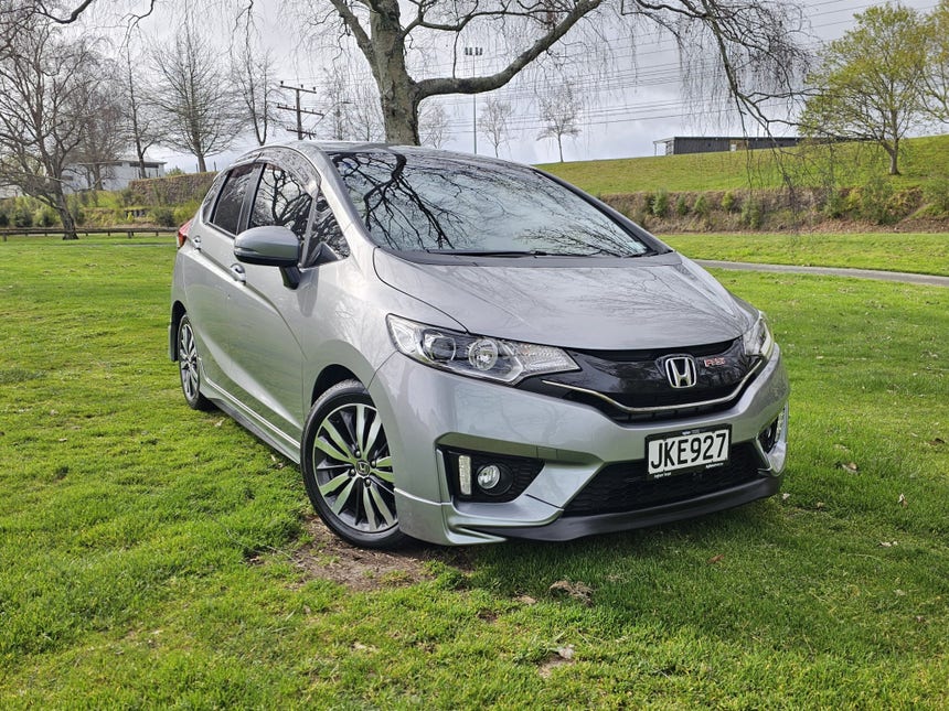 2015 Honda Jazz | RS SPORT 1.5P/CVT/HA/5DR/5 | 33293 | 1