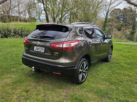 2016 Nissan Qashqai | ST-L 2.0P/CVT | 33374 | 3