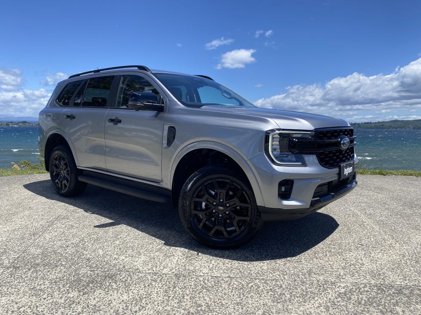2025 Ford Everest | SPORT 2.0D/4WD/10AT | 29448 | 1
