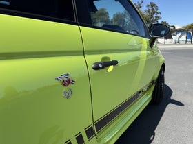 2022 Fiat Abarth | 1.4PT/5AT 595 COMPETIZIONE | 30636 | 4