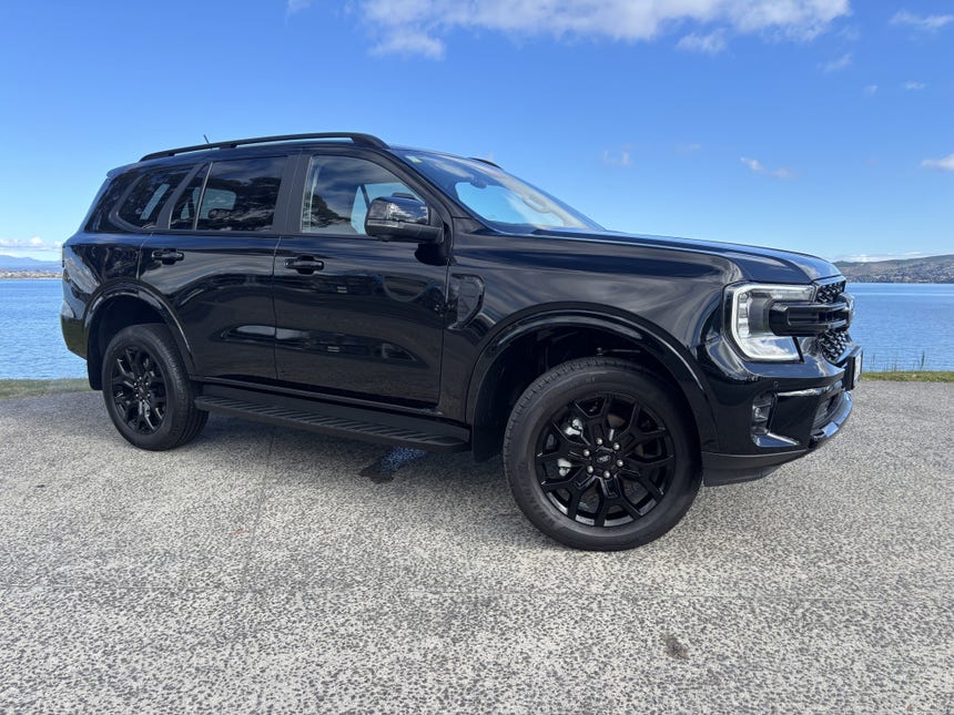 2025 Ford Everest | SPORT 2.0D/4WD/10AT | 31446 | 1